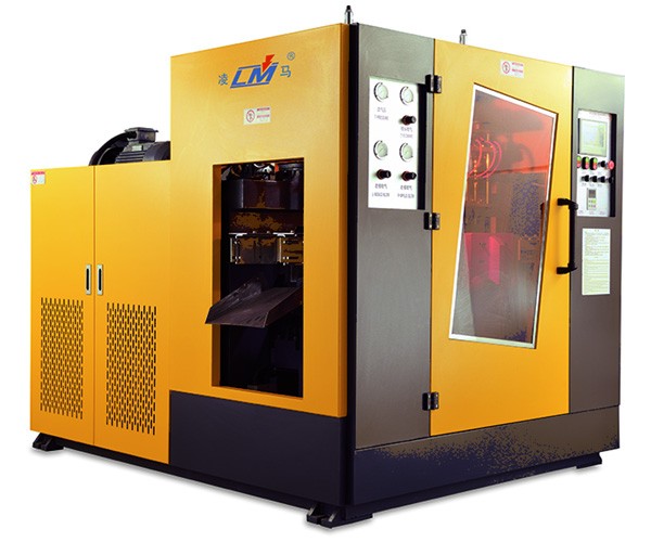 Full-automatic extrusion blow moulding machine